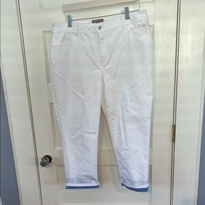 Chico's White Ankle Jeans with Blue Trim